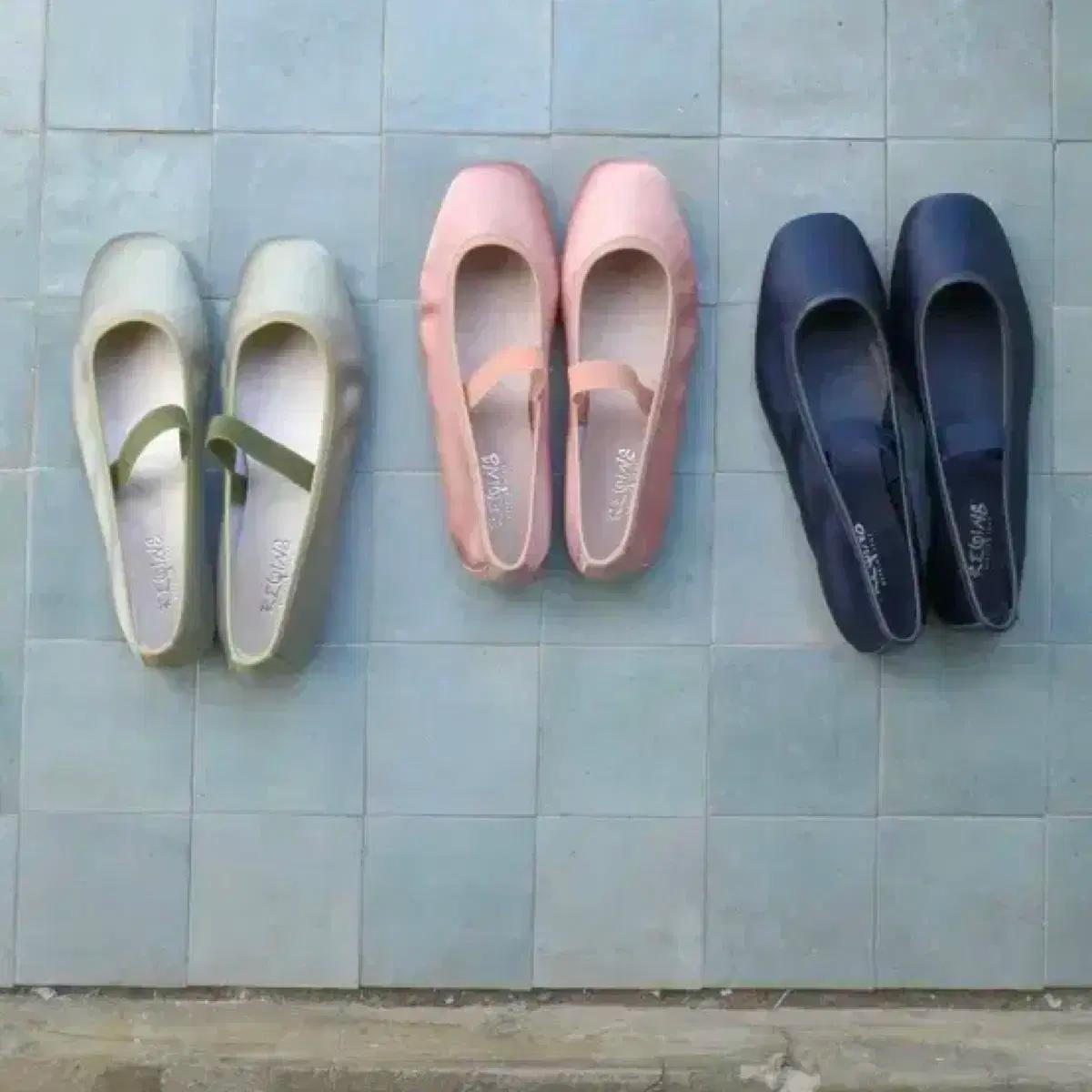 Reqins hally 39 새틴플랫