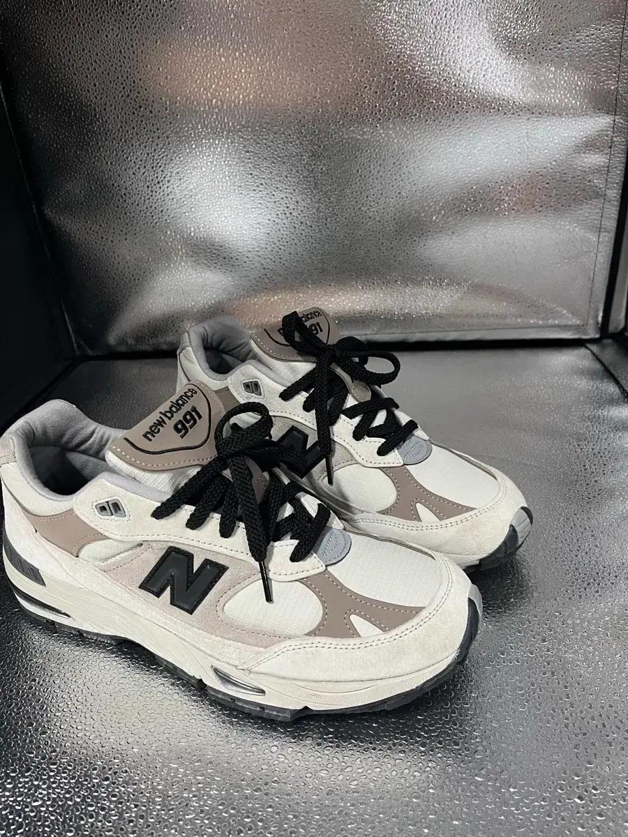 뉴발란스 991 M991WIN 사이즈 us8.5D