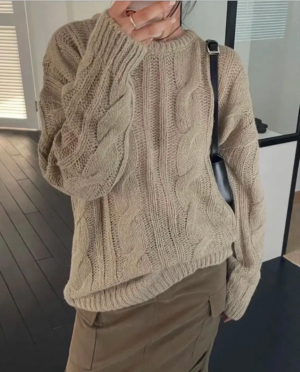 교신안함)알파카 케이블 루즈핏 니트-카키베이지