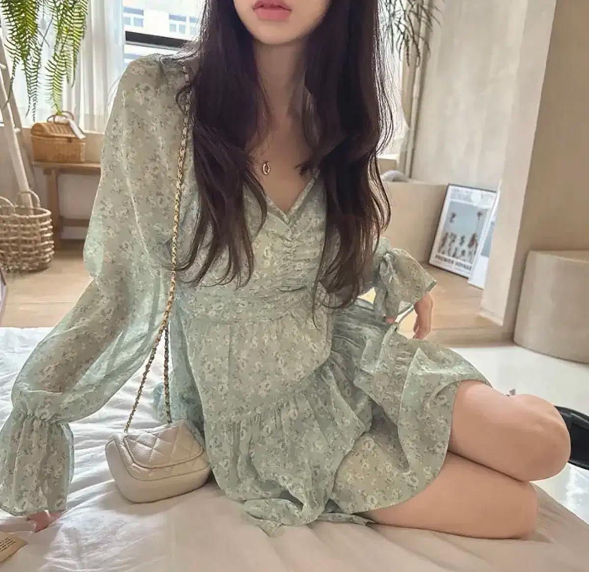 에이블리 플라워 잔꽃 캉캉 쉬폰 원피스