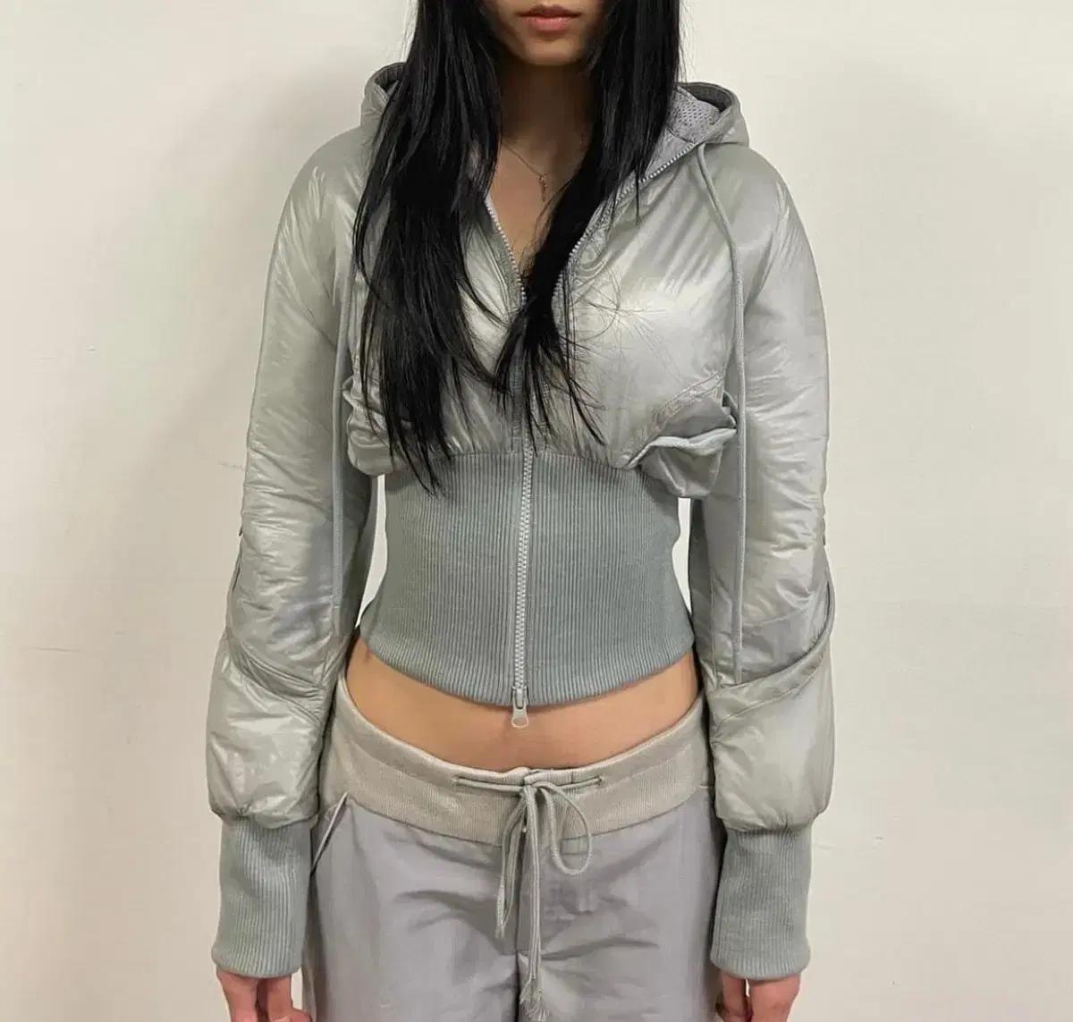 000.undefined padded jacket (구해요)