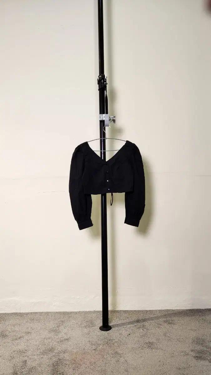 Natalia/Kiantoro 크롭 블라우스