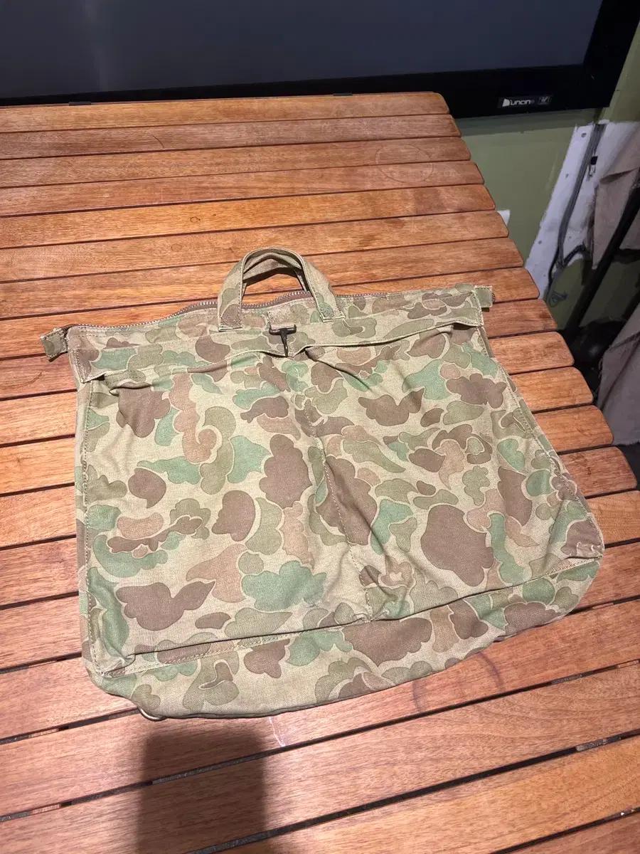 RRL 덕카모 헬멧백 (백팩으로 이용가능) 판매합니다.