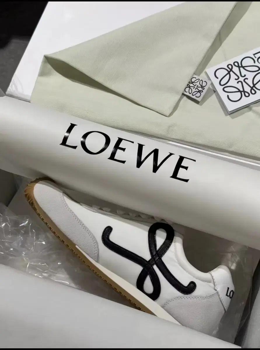 화이트 여성 스니커즈 38사이즈