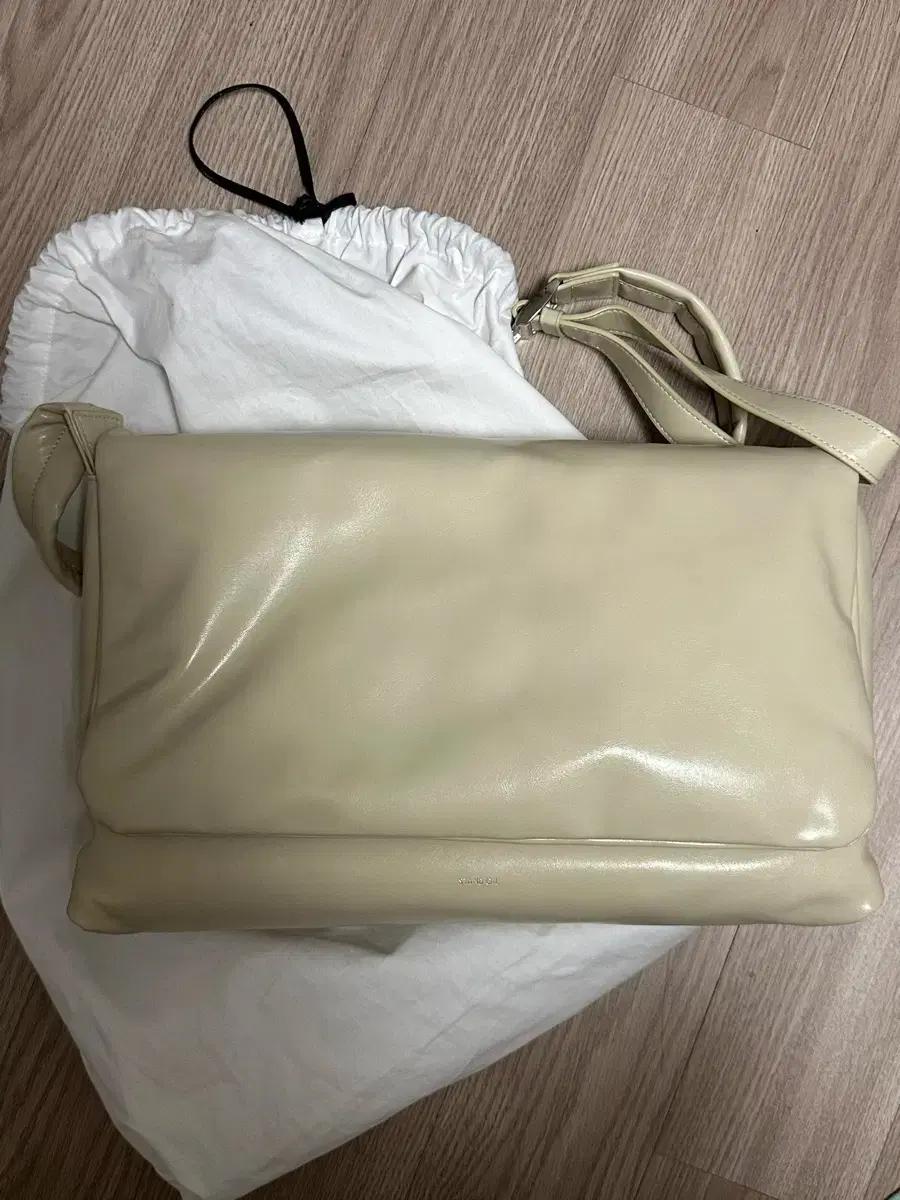 스탠드오일 플러피백 바닐라