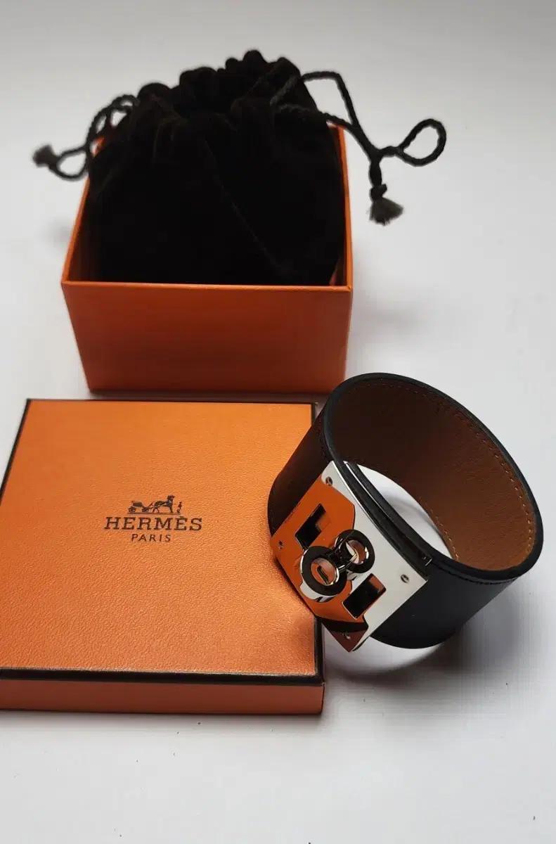 [미사용]HERMES Kelly dog Bangle Calfskin