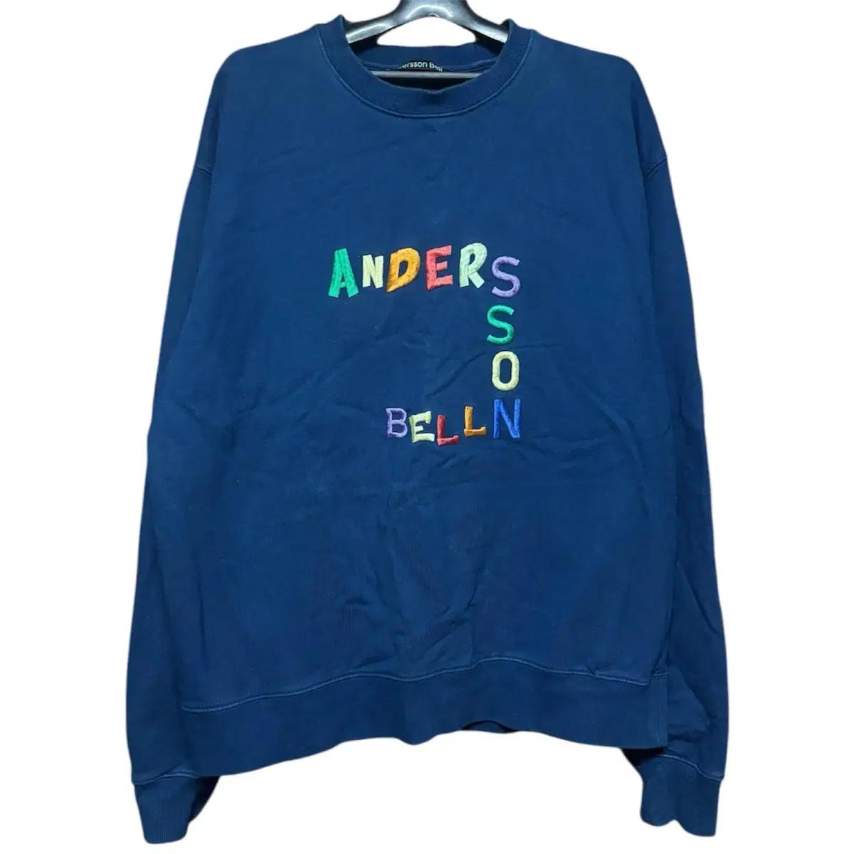 [Andersson bell] 엔더슨벨 블루 오버핏 자수 스웻셔츠 맨투맨