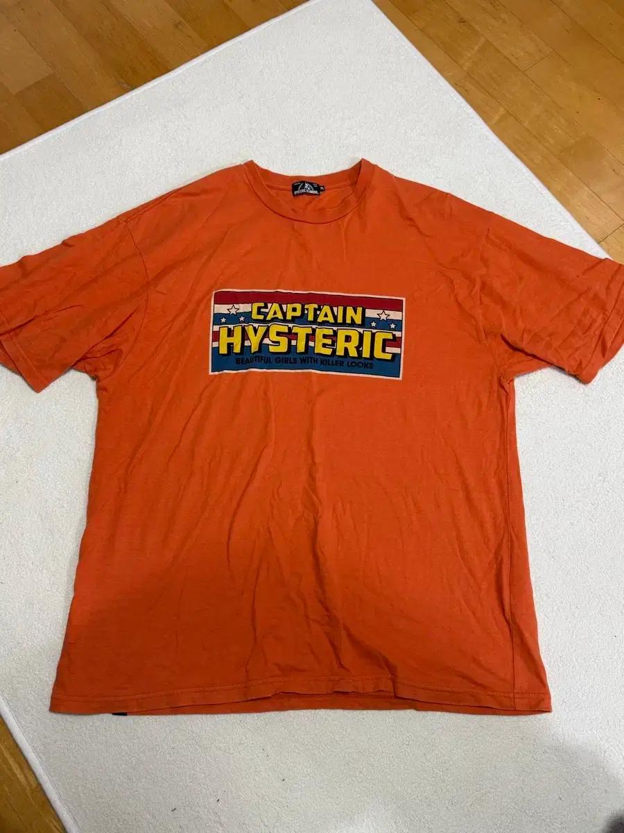 히스테릭글래머 반팔티 판매합니다 ^_^