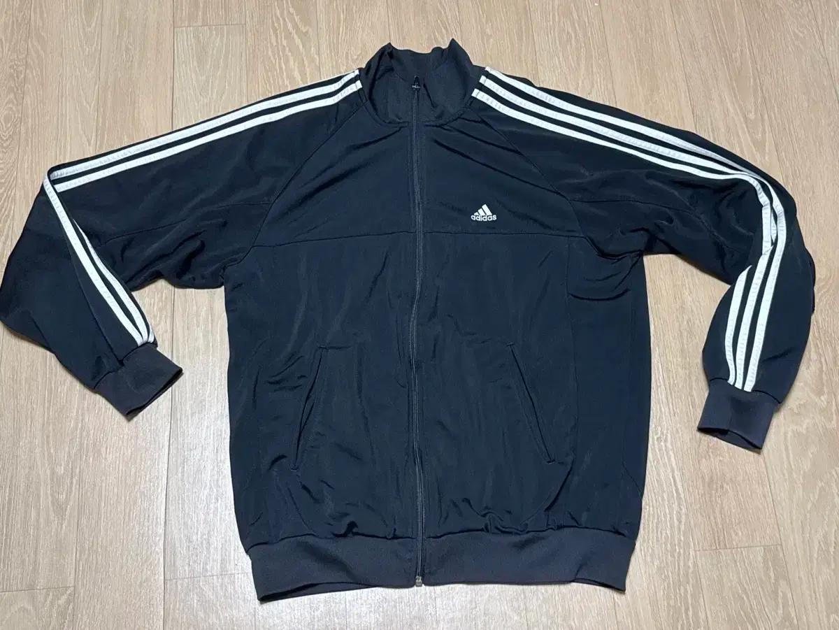 아디다스 삼선 트랙탑 블랙