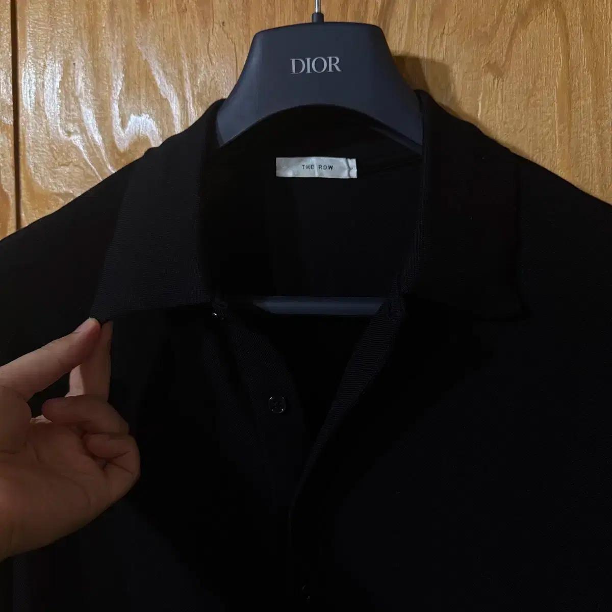 더 로우(The row) 25 S/S 블랙 폴로 셔츠(카라티)