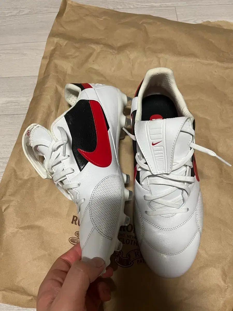 나이키 프리미어 3 FG 축구화 (275) 1회착용