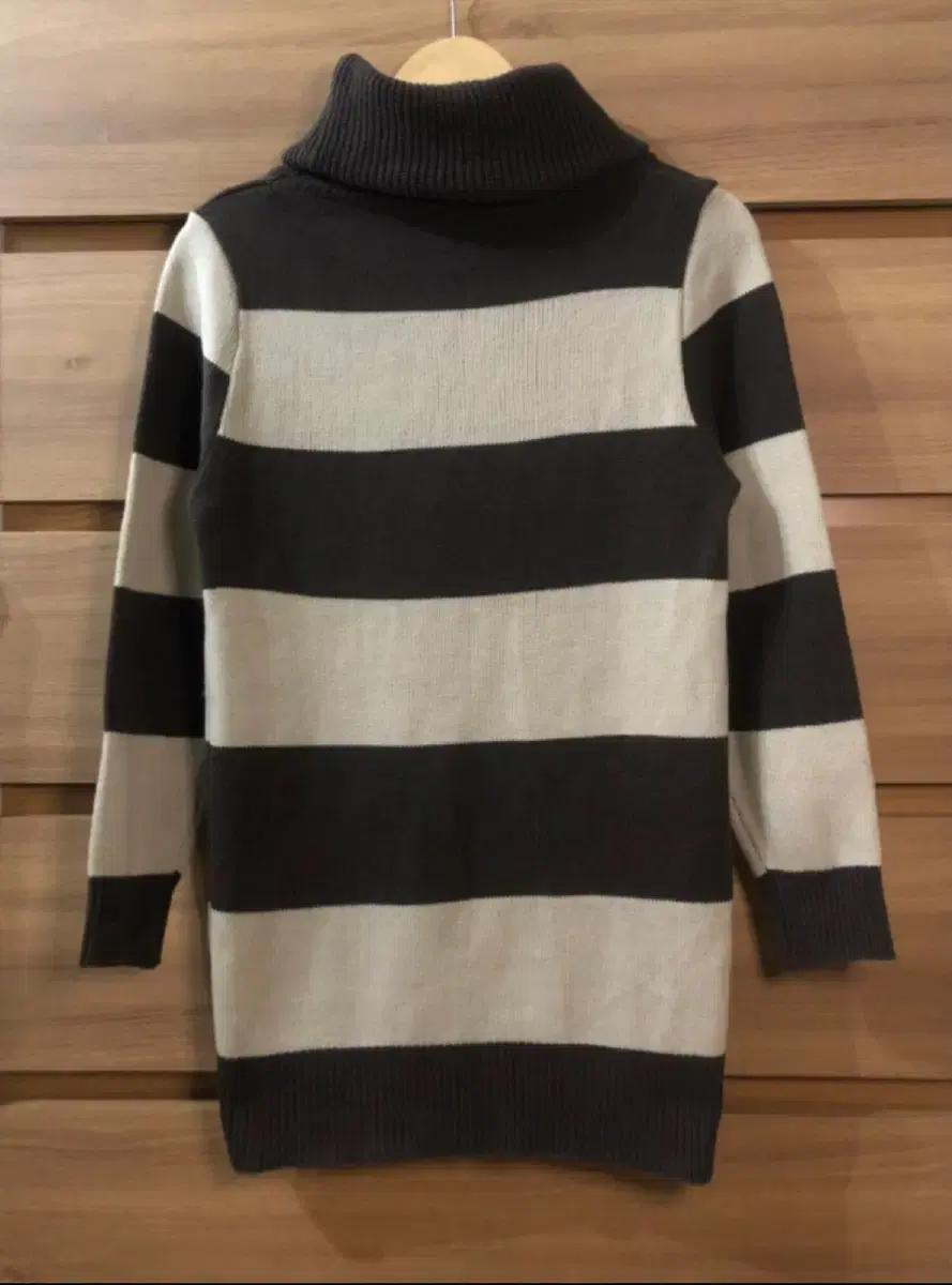 여성 루즈핏 터틀넥 니트 (55-55반)