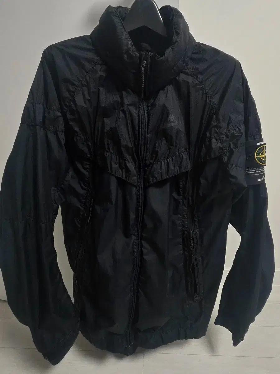 스톤아일랜드 나이키 바람막이