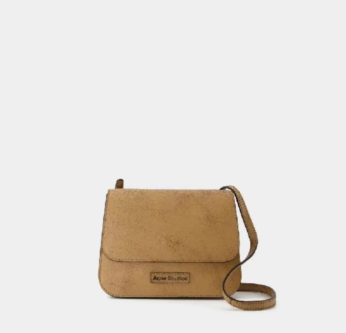(새상품) Acne Studios 크랙 피니쉬 로고패치 플랫 크로스백