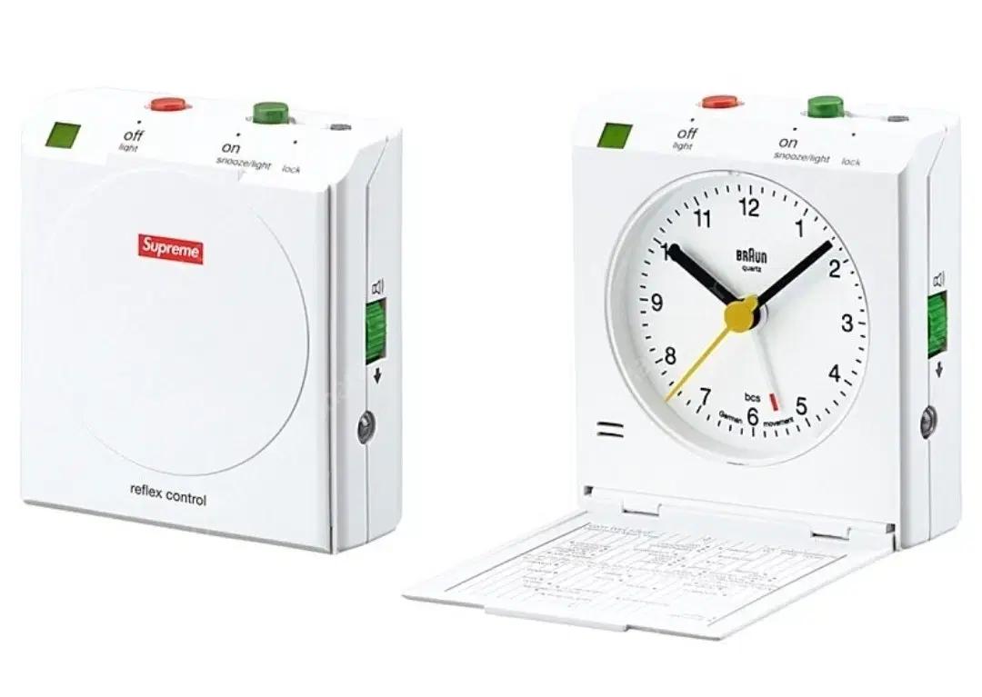 슈프림 브라운  탁상시계 Supreme Braun Travel Alarm