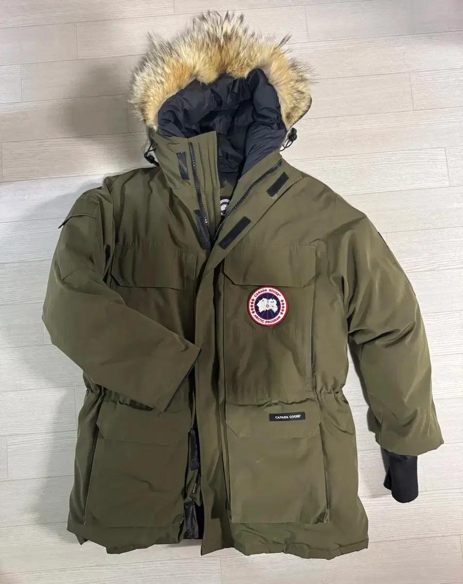 캐나다구스 익스페디션 M/M사이즈