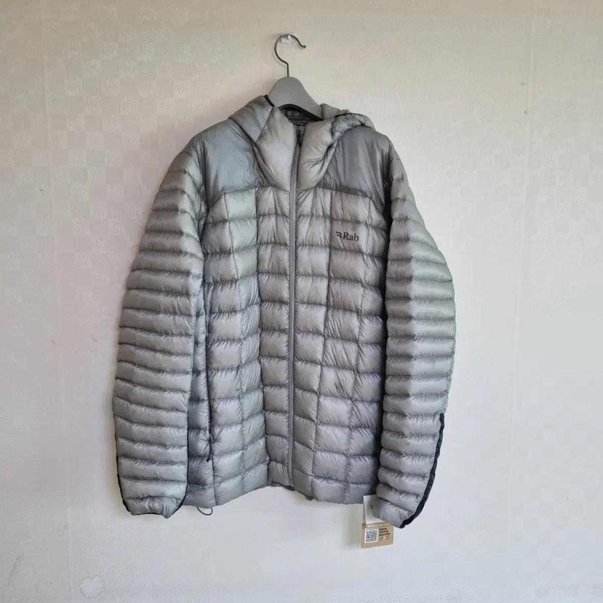 새제품 Rab Mythic Alpine Light Jacket XL