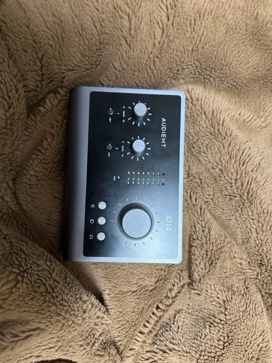 Audient iD14 mk2 오인페 슈어 헤드폰 , 마이크