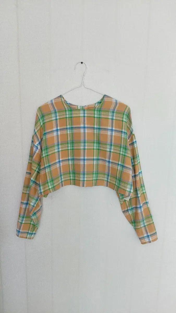 overdue flair 면블라우스