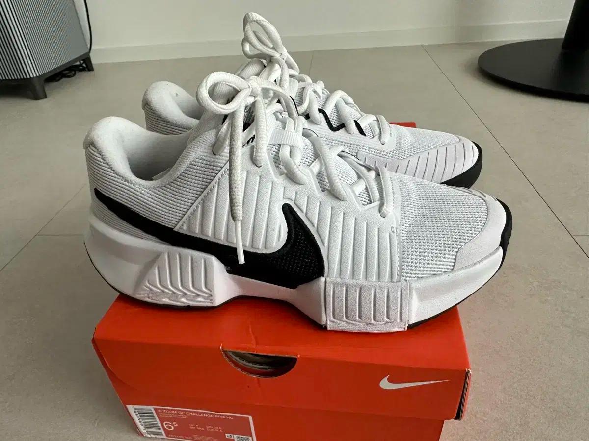 나이키 여자 테니스화 줌 gp 챌린지 프로 235