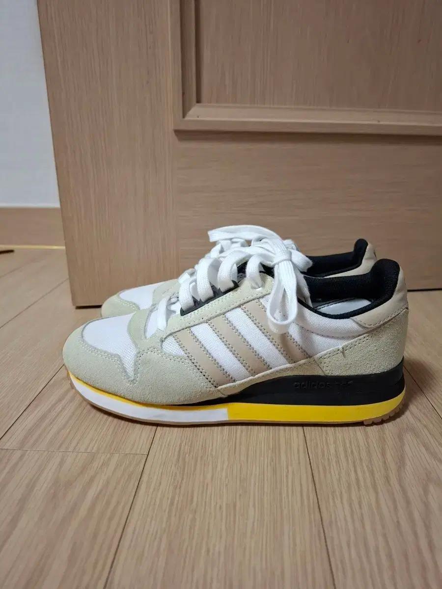 아디다스 운동화