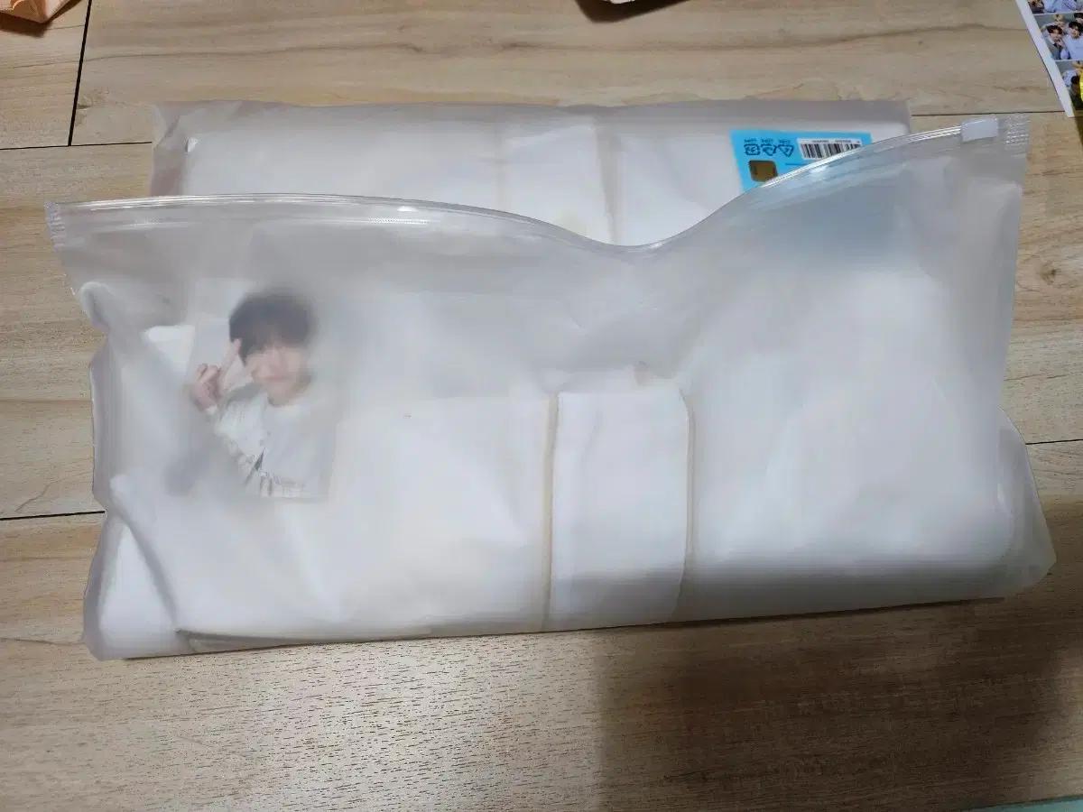 [미개봉] 투어스 MD 저지, 포카파우치