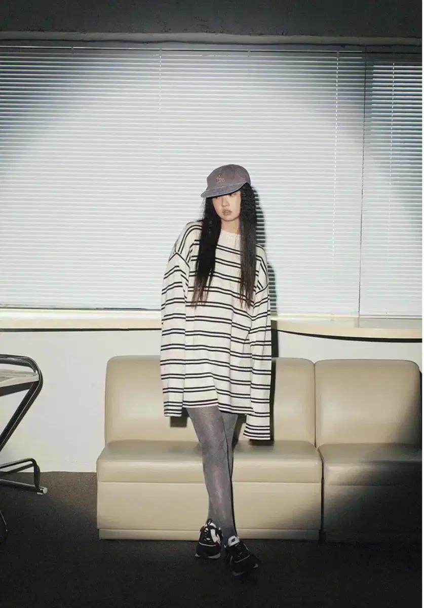 프레클: 하이넥 오버사이즈 니트 원피스