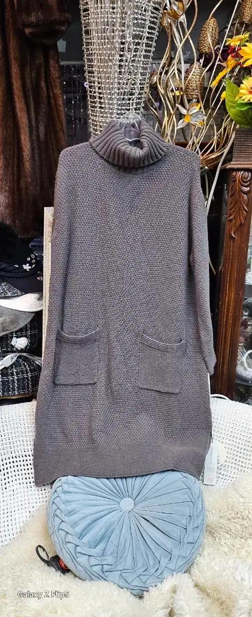 Lapiaf포켓 롤넥 니트 롱 원피스