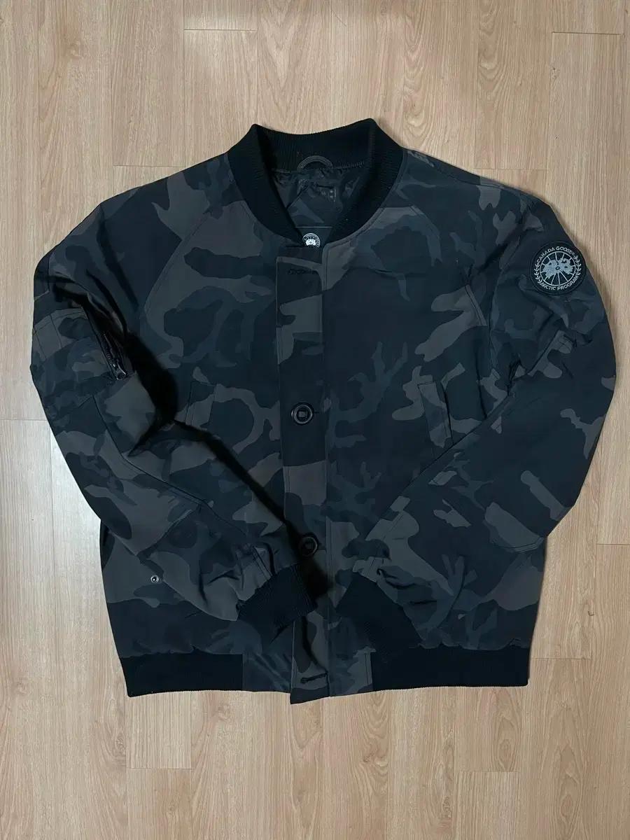 캐나다구스 봄버자켓