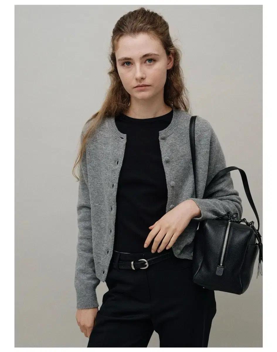 낫띵리튼 Diene round cardigan (Gray) 새제품