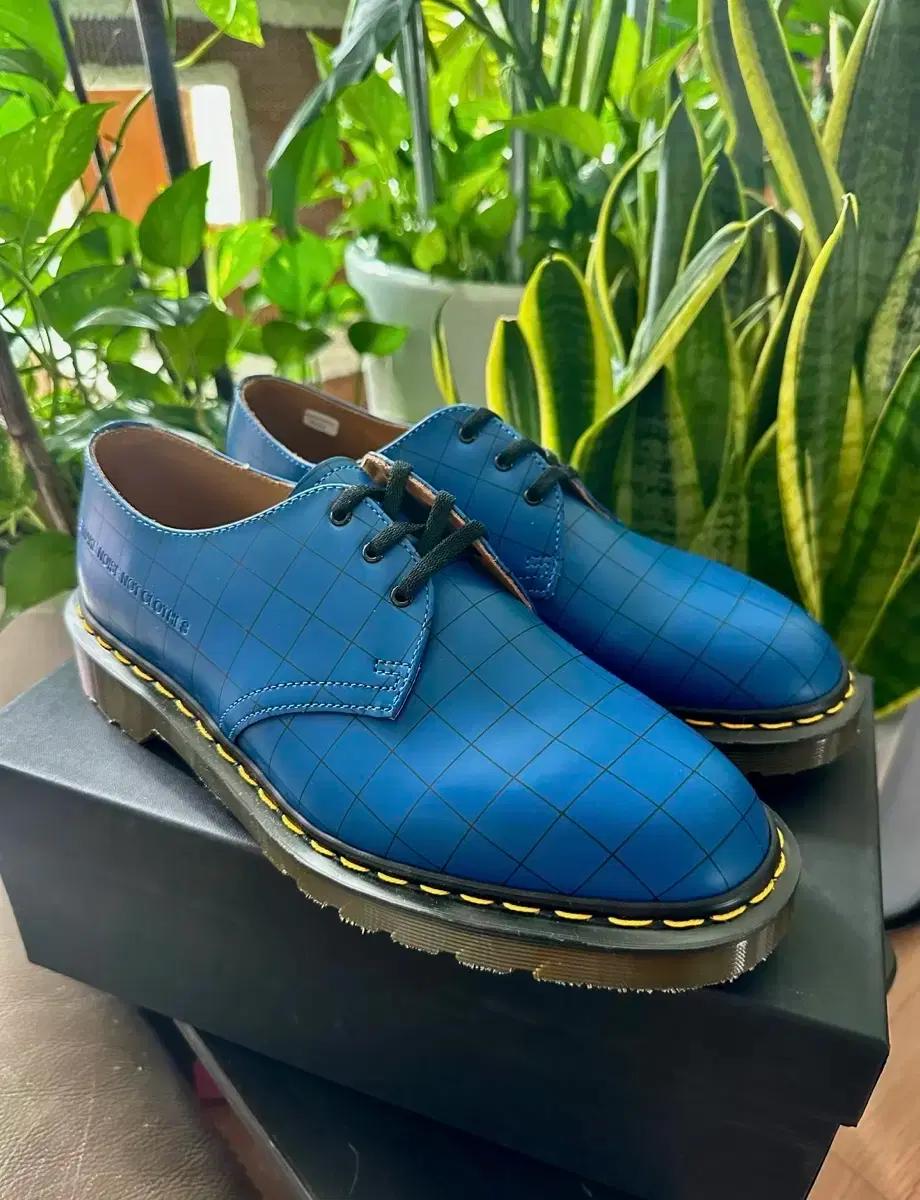 Undercover(언더커버) x Dr.Martens(닥터마틴)