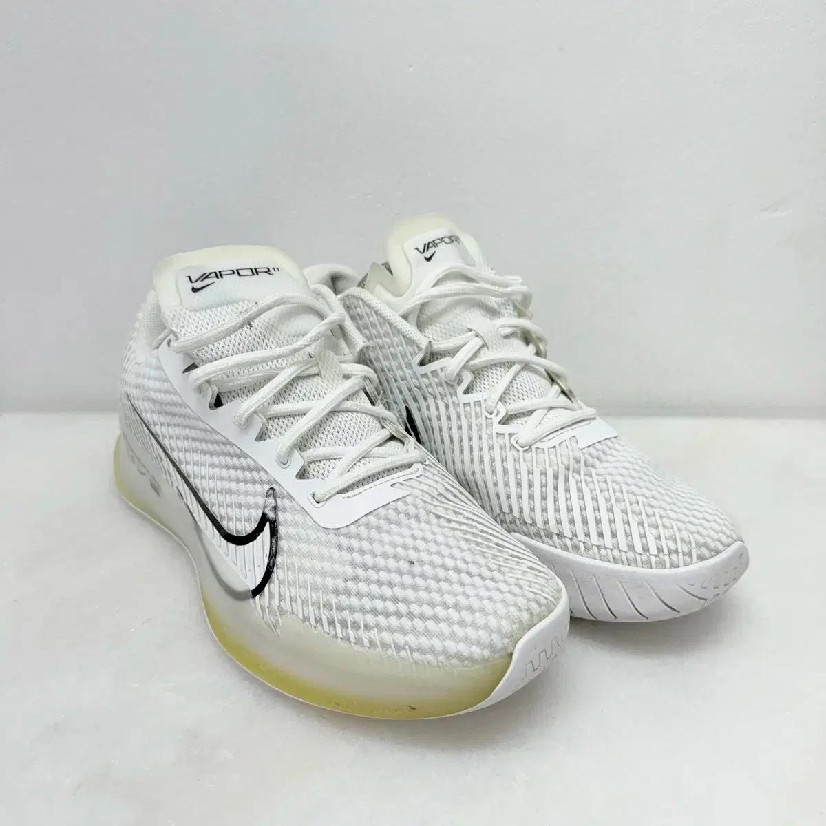 (280)나이키 테니스화 코트 줌베이퍼 11HC