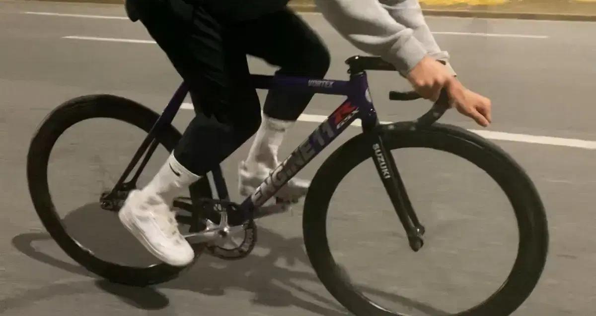 로발clx50빌딩휠 판매/교신 짚404같은거 좋아합니다