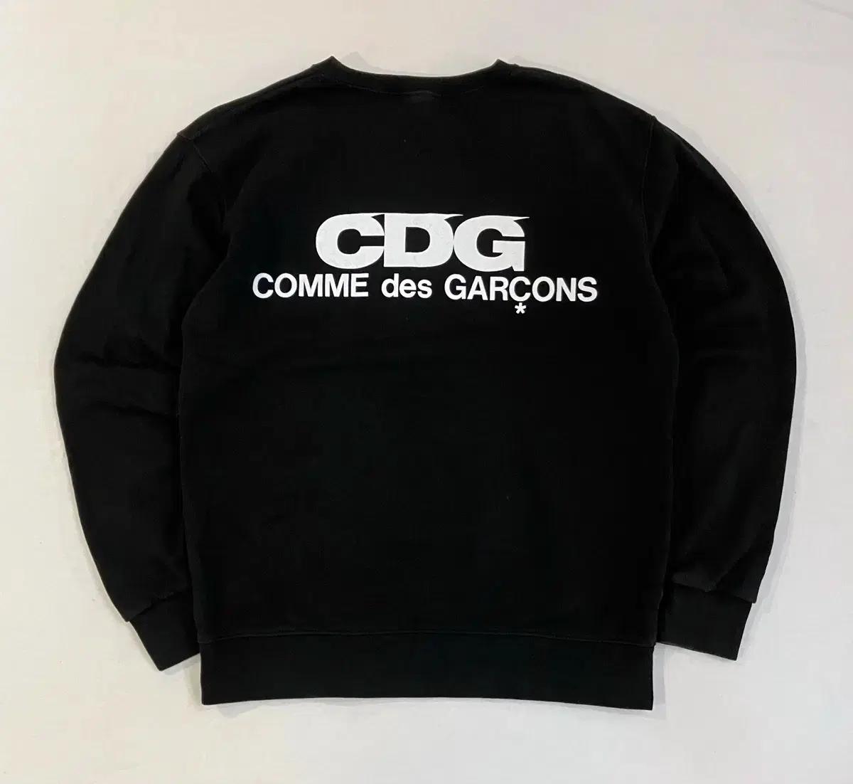 꼼데가르송 CDG 빅로고 블랙 맨투맨