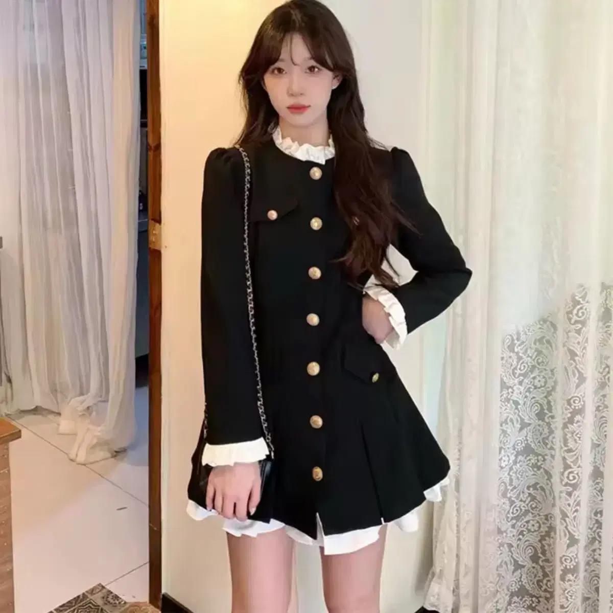 블랙 금장 단추 레이스 원피스 일브 빈티지 에이블리 스나계