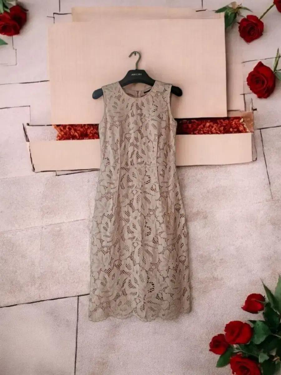 시슬리 핑크 플라워 자수 러블리 민소매 미디원피스 55