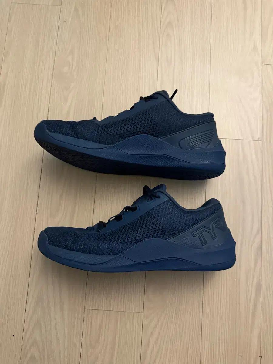 Tyr cxt-2 트레이너 네이비 270