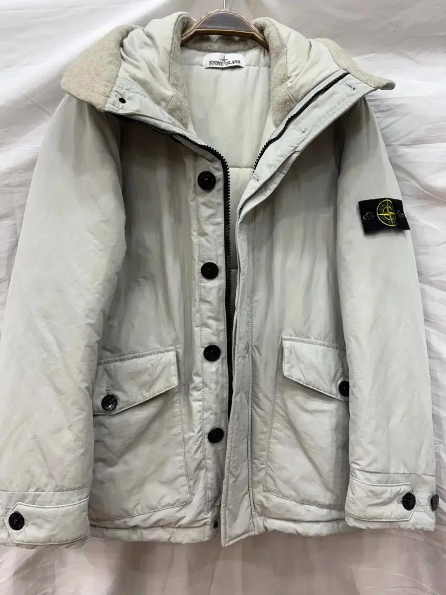 스톤아일랜드 그레이민트 패딩 자켓 100사이즈(정품)