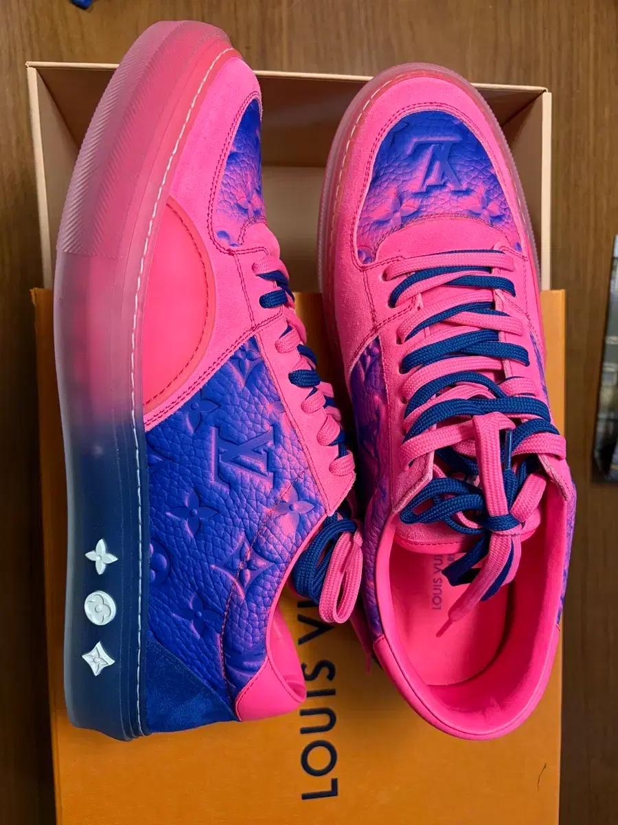 새상품)루이비통.운동화.스니커즈.남자신발.280.285