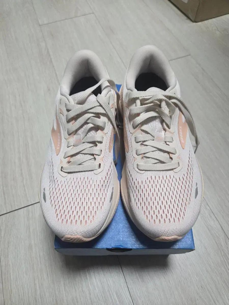 브룩스 아드레날린 GTS 23 220mm 판매