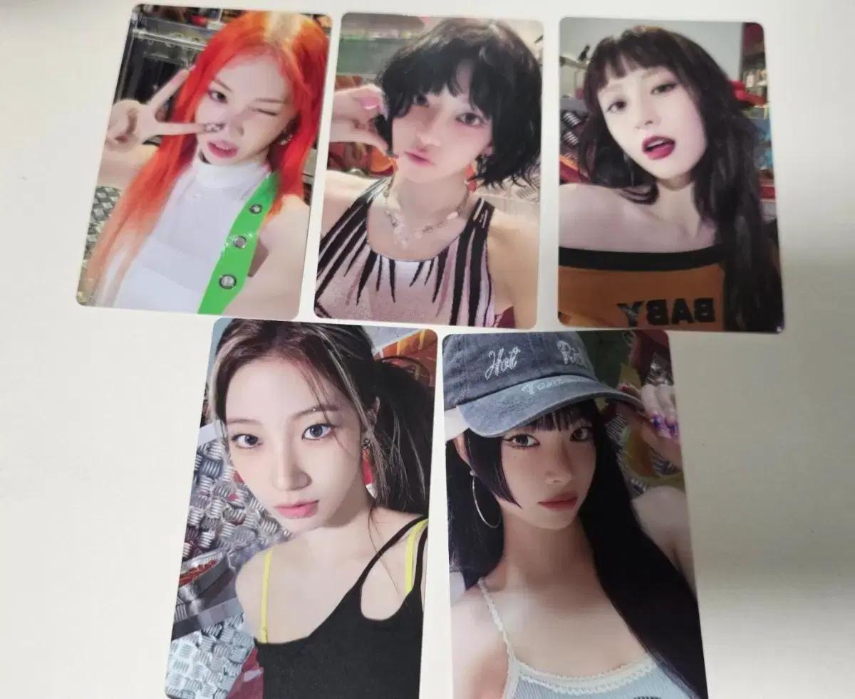 르세라핌 스파게티 SPAGHETTI 위버스 미공포 포카세트 양도합니다.