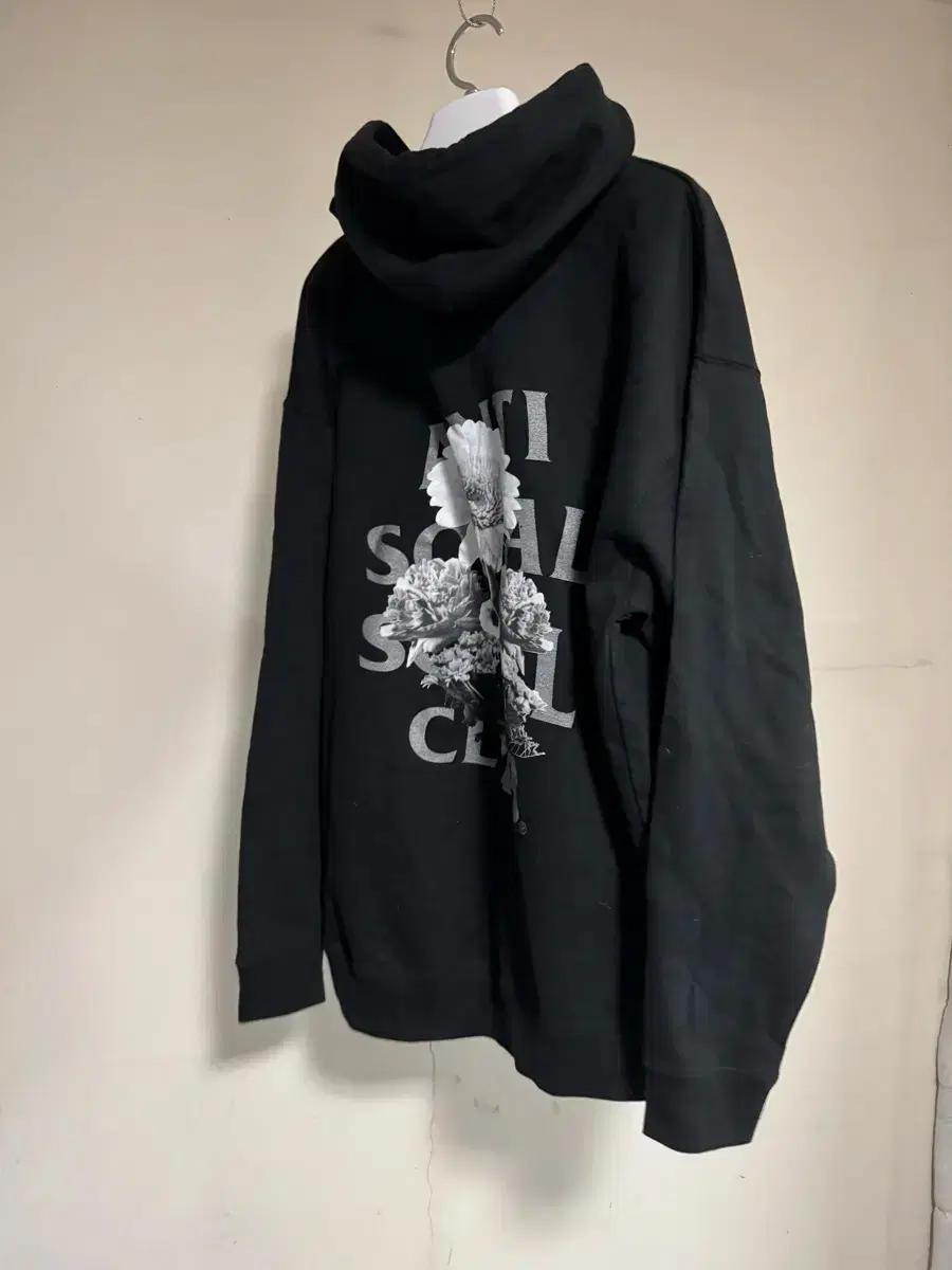 Anti Social Social Club 안티소셜소셜클럽 플라워 후드티