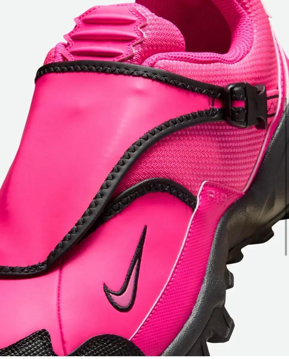 나이키 ACG phassad hyper pink