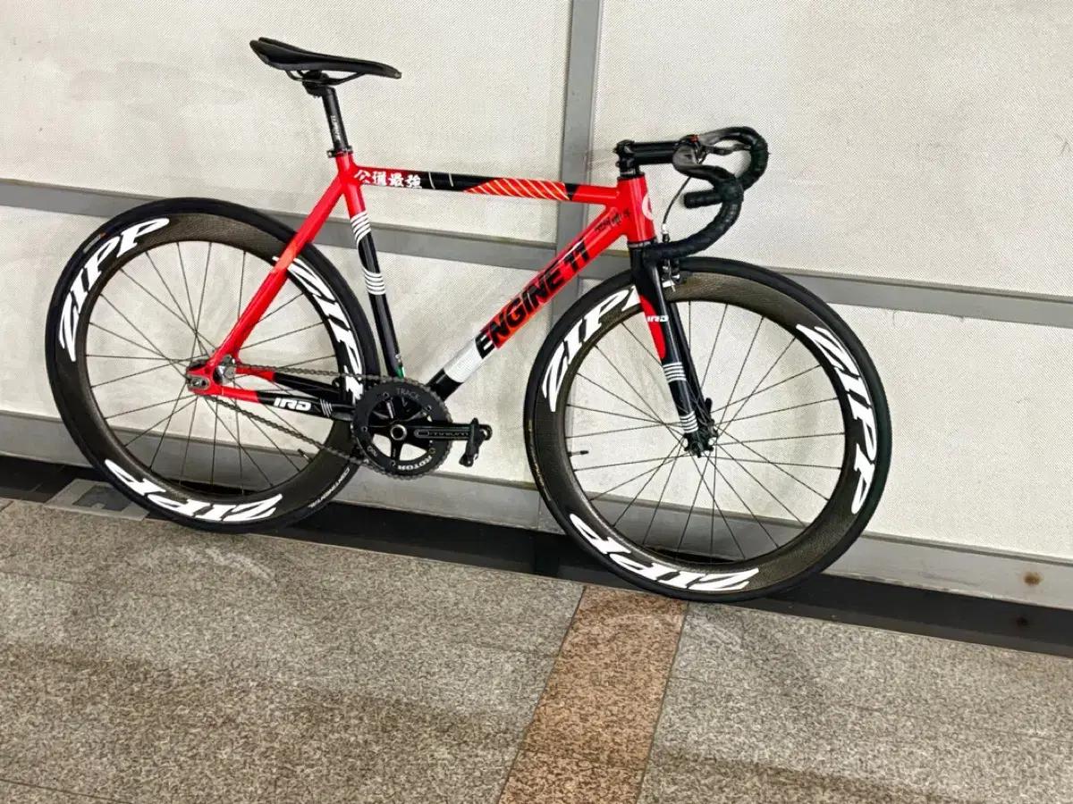 짚 404 파이어크러스트 최상급 판매/ 교신