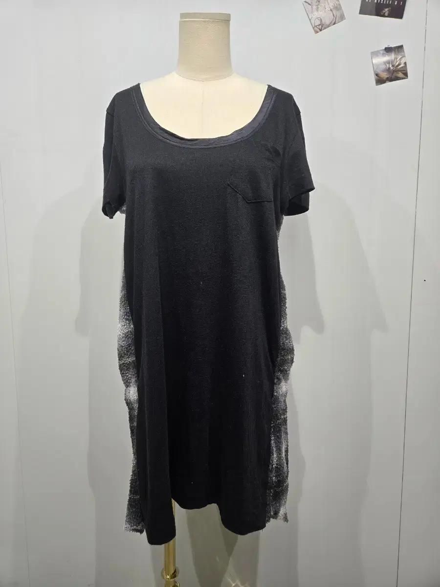 사카이 블랙 롱 티셔츠 옆트임 포인트 원피스