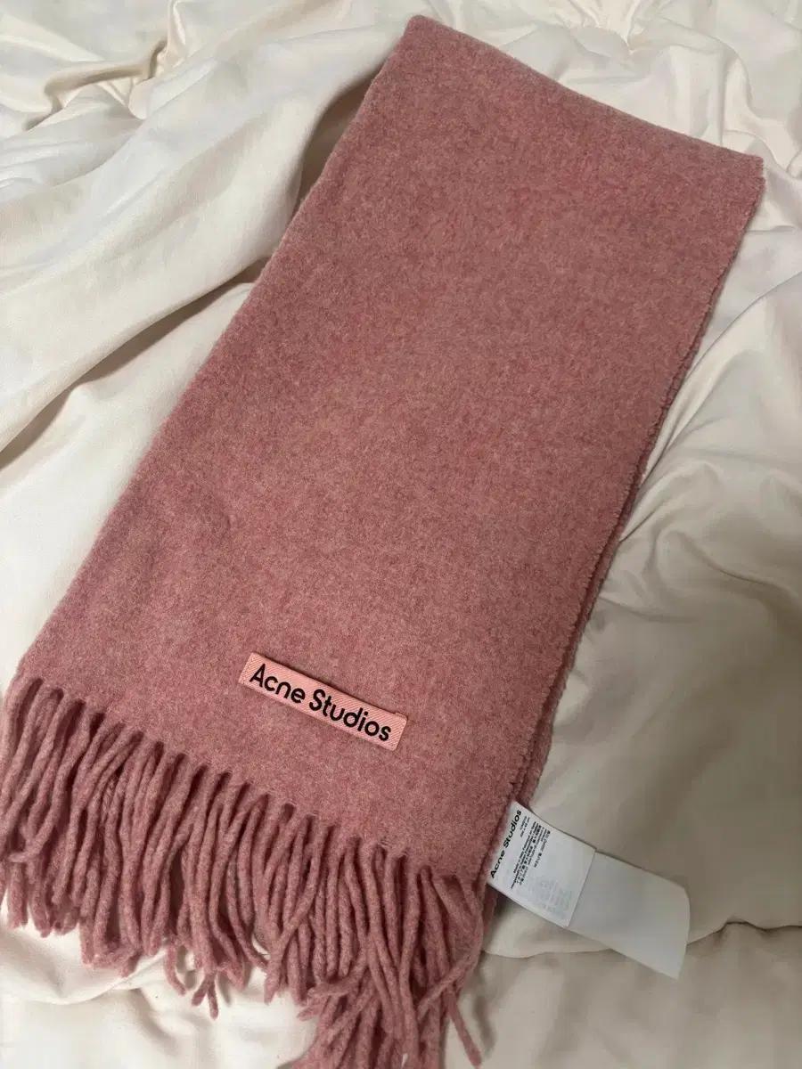 아크네스튜디오 머플러 멜린지 로즈