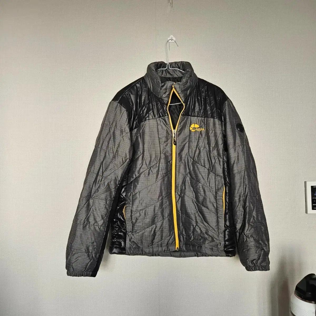 남자네파 경량 패딩 자켓 블랙/회색