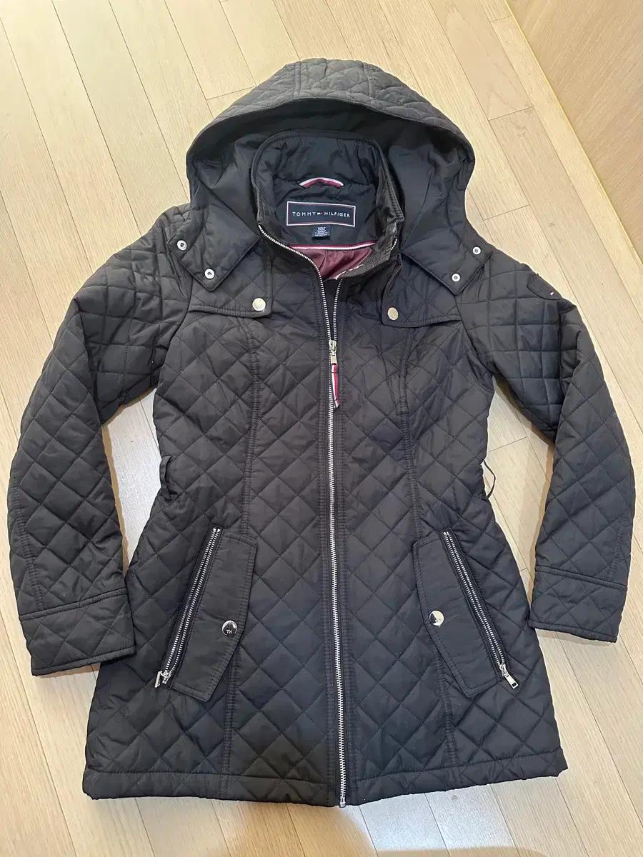 타미힐피거 여성 퀼팅 하프트렌치 누빔후드코트 경량 XS