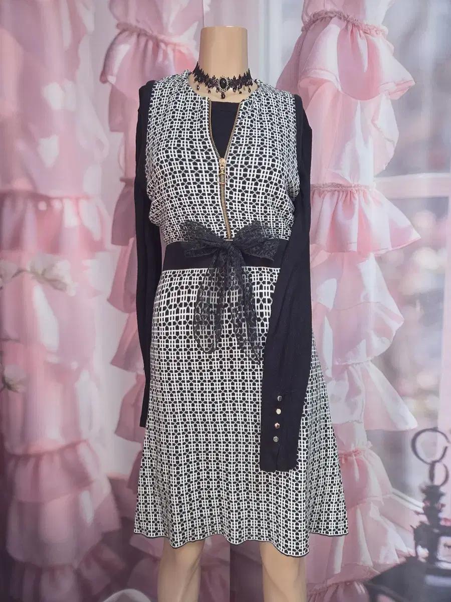 자라 민소매 니트원피스x 자라니트 코디세트