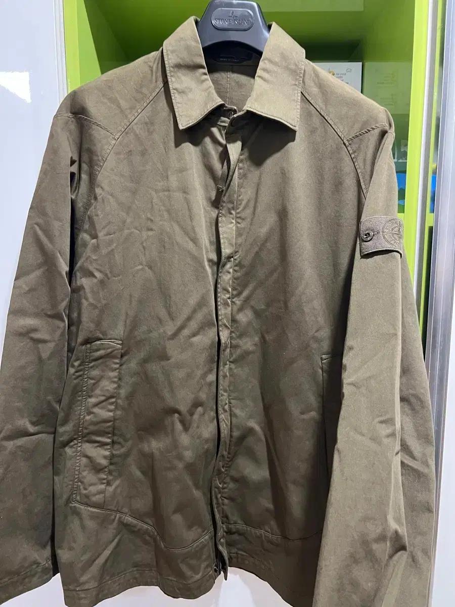 스톤아일랜드 고스트피스 카키브라운점퍼 xl 한정판
